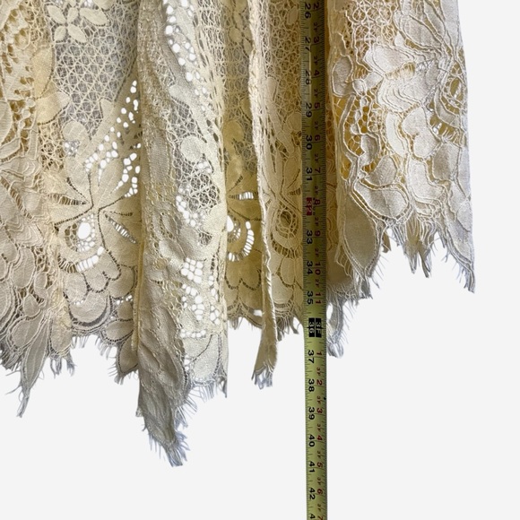 NEW Torrid Scalloped Lace Kimono 3X-4X 22-26 Yellow Open Front 3/4 Sleeves - Picture 6 of 9